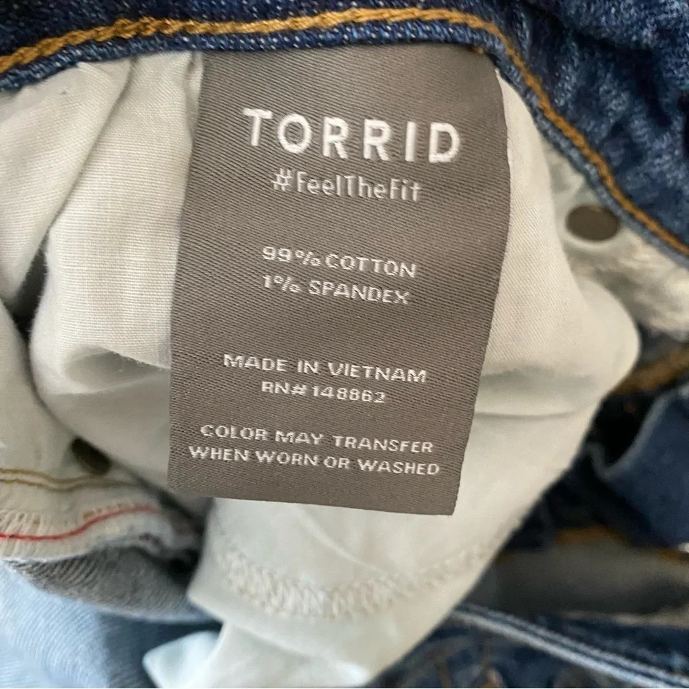 Torrid Medium Wash High Rise Button Fly Distressed Straight Jeans Plus Size 18 R - Picture 10 of 11
